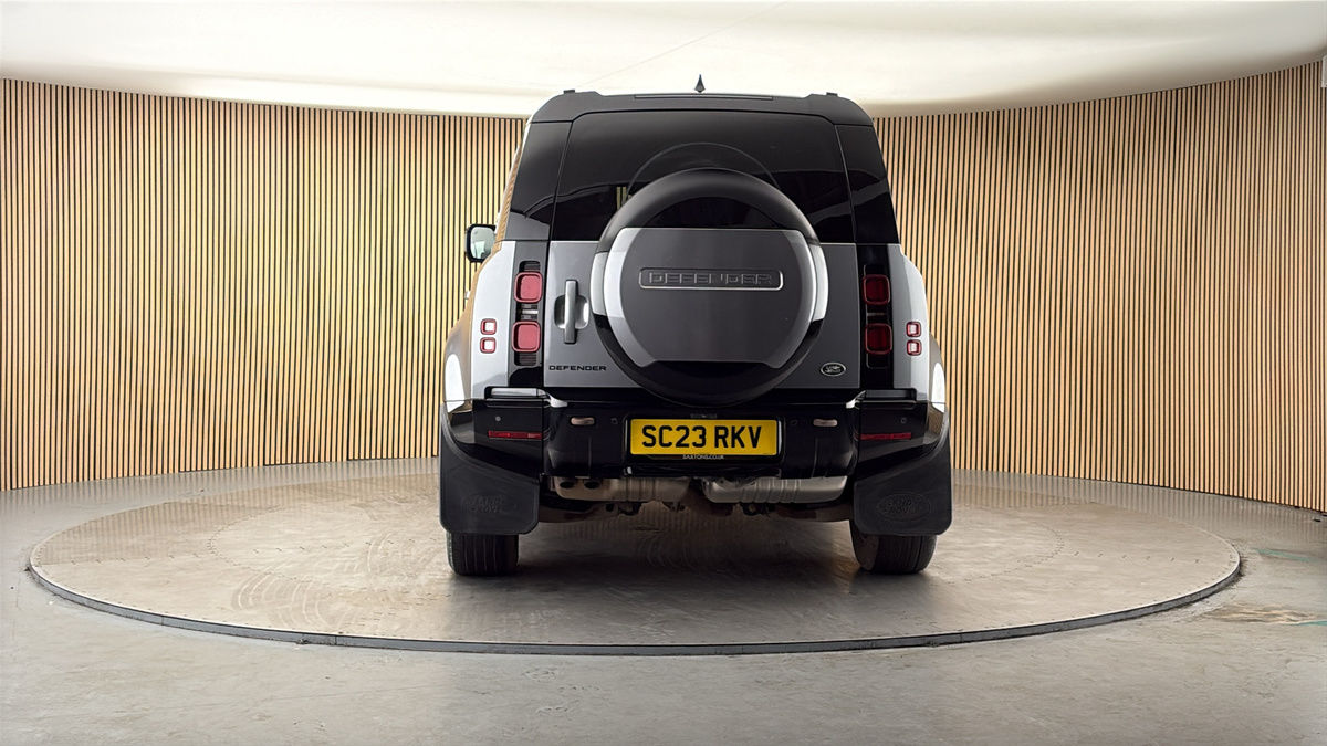 More views of Land Rover Defender 110