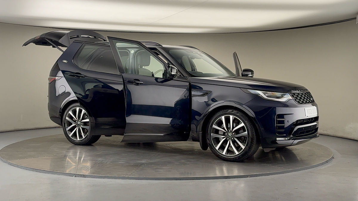 More views of Land Rover Discovery