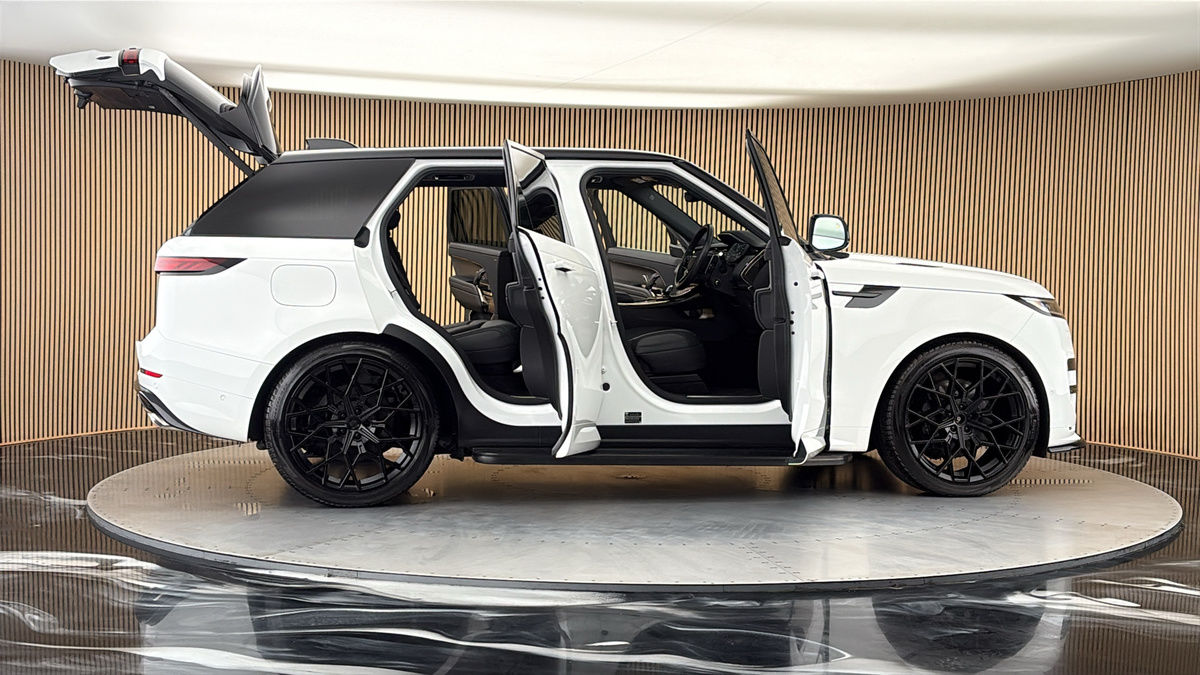 More views of Land Rover Range Rover Sport