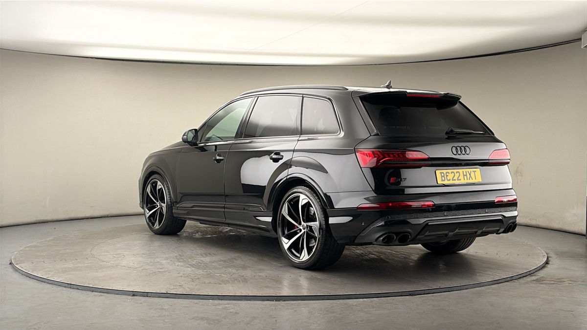 Audi SQ7 Image 2
