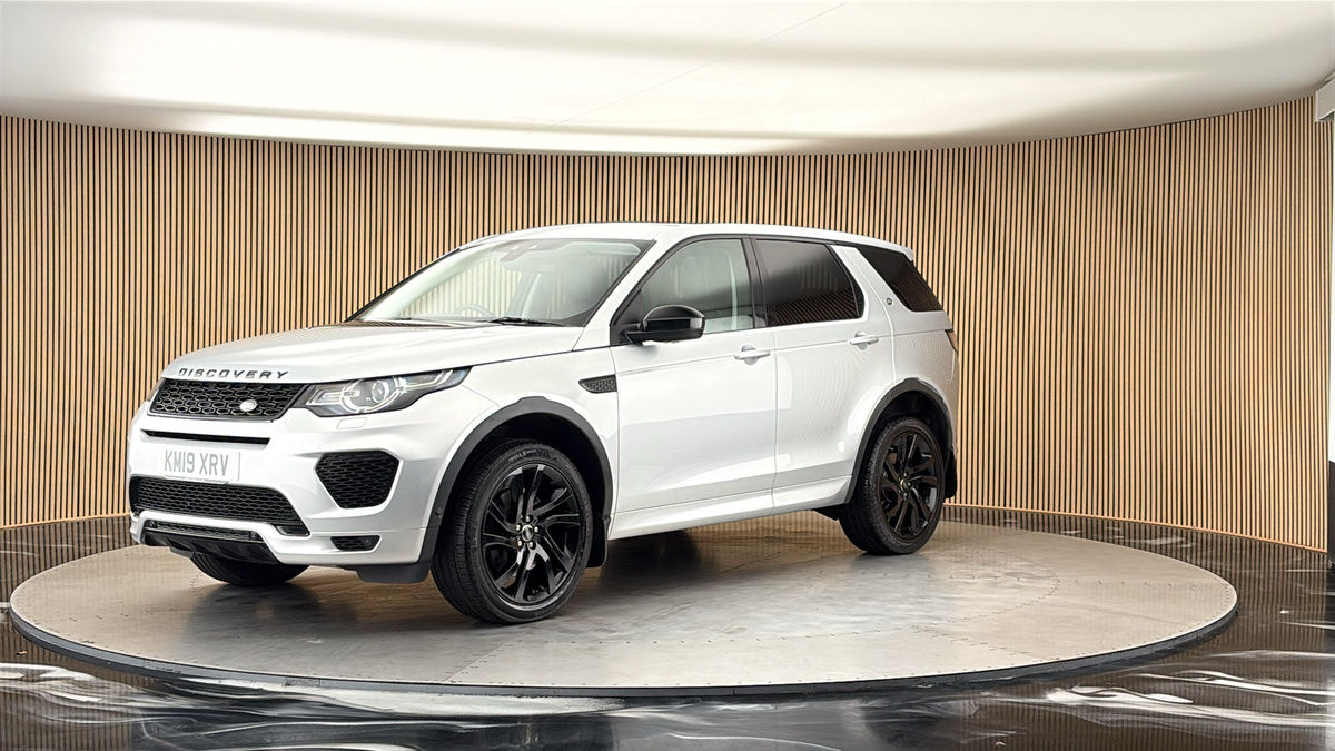 Land Rover Discovery Sport Image 20