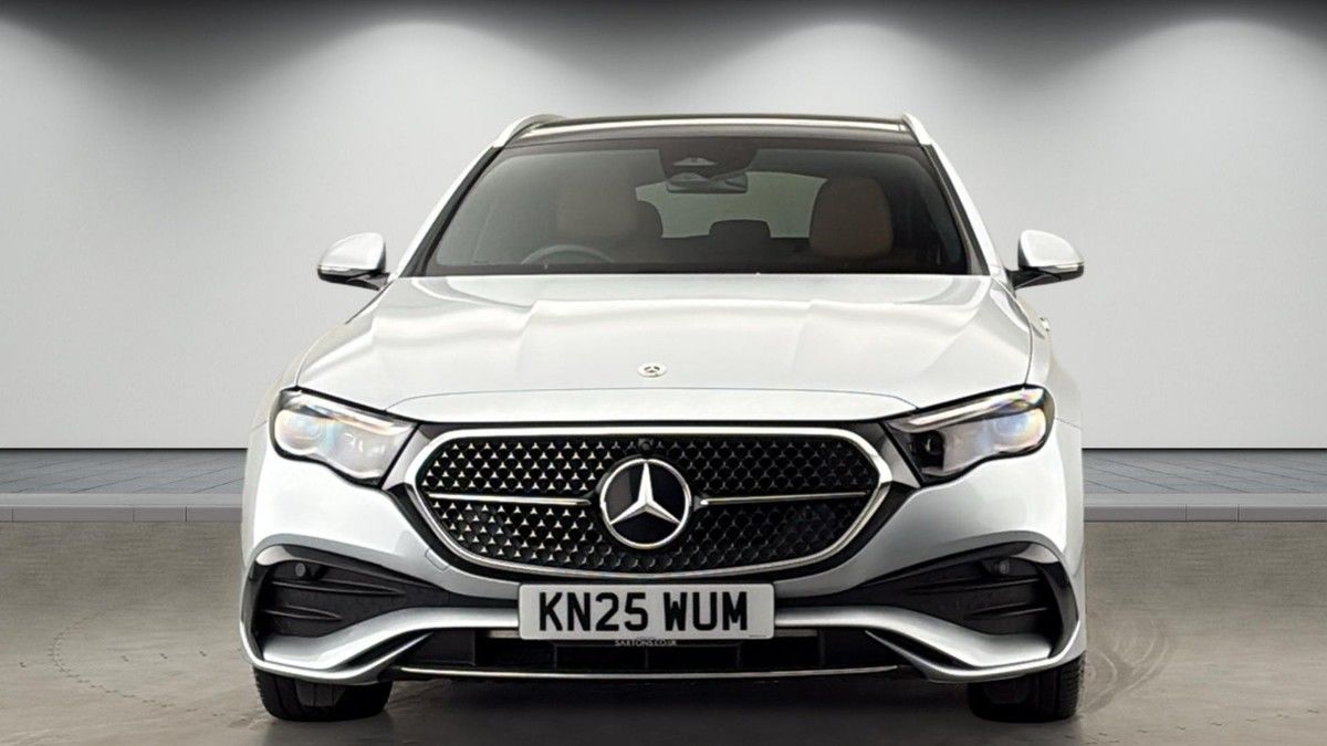 Mercedes-Benz E Class Image 3