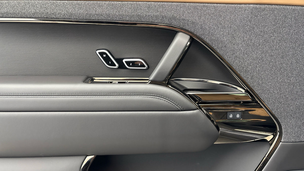 Land Rover Range Rover Sport Image 19