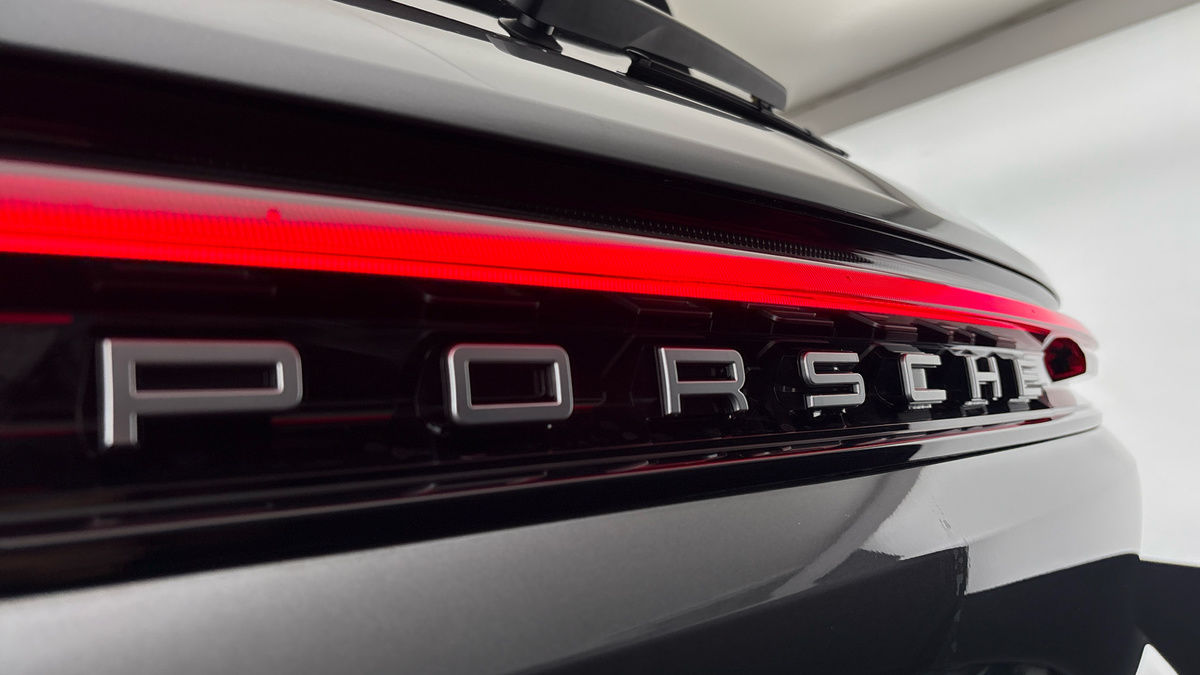 Porsche Cayenne Image 43