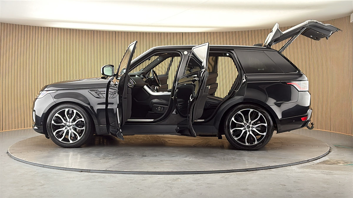 More views of Land Rover Range Rover Sport