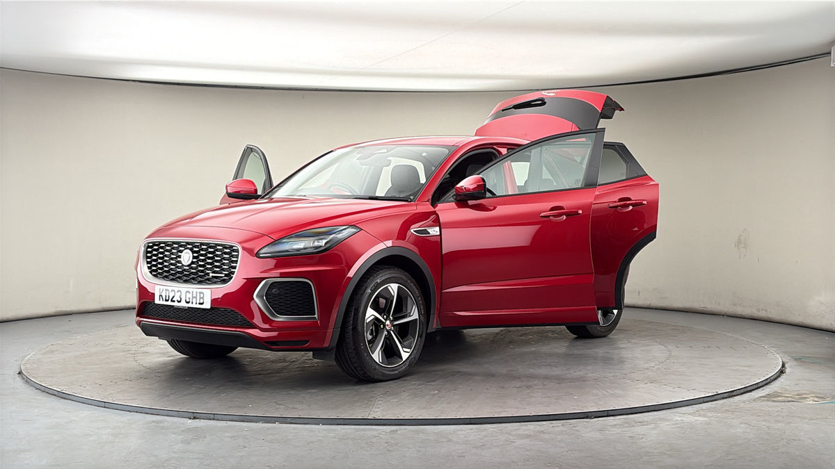 Jaguar E-PACE Image 22