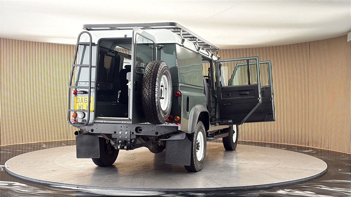 More views of Land Rover Defender 110