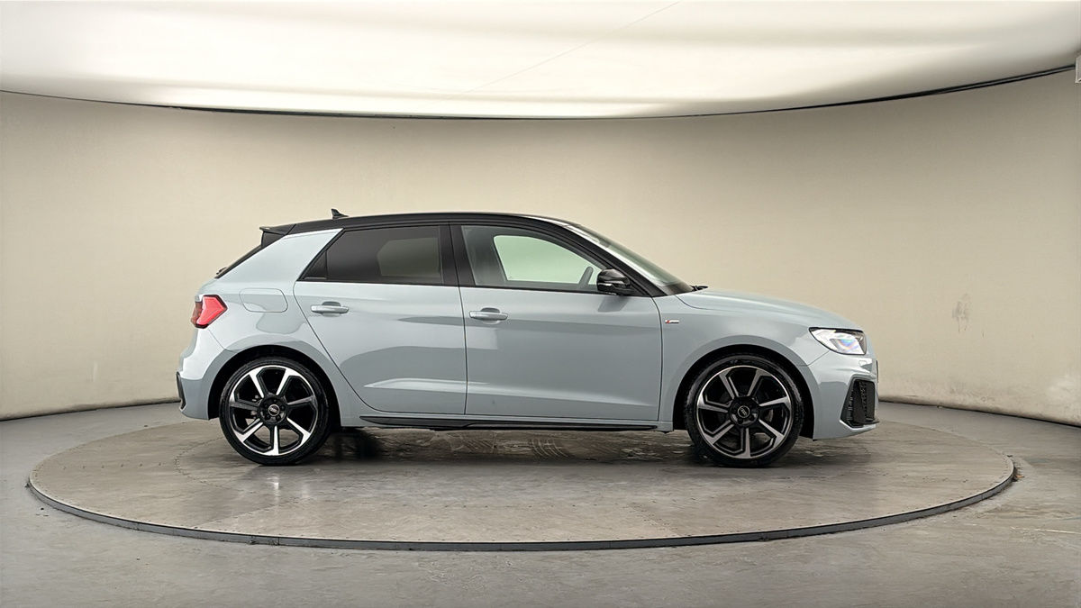 More views of Audi A1