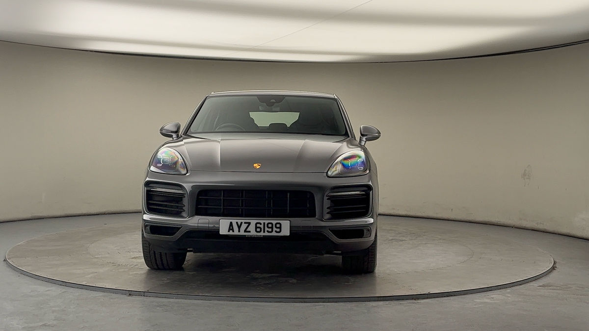 Porsche Cayenne Image 3