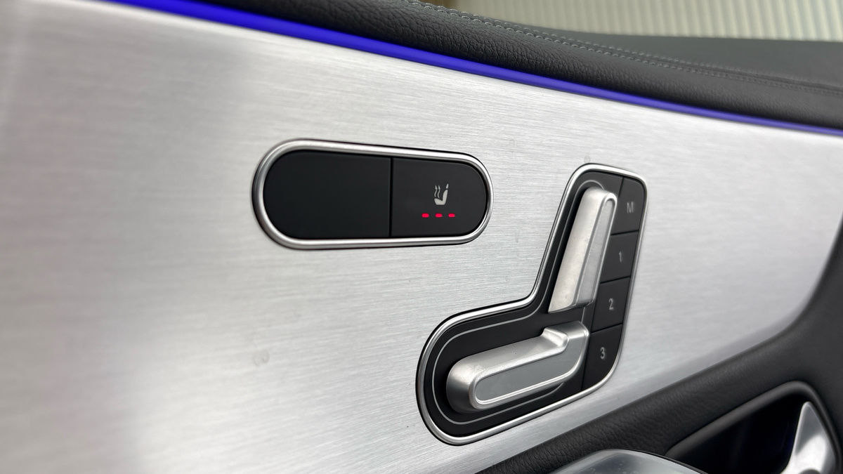 Mercedes-Benz CLA Image 32