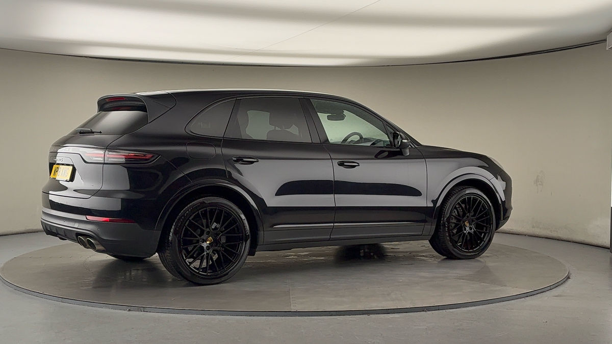 More views of Porsche Cayenne