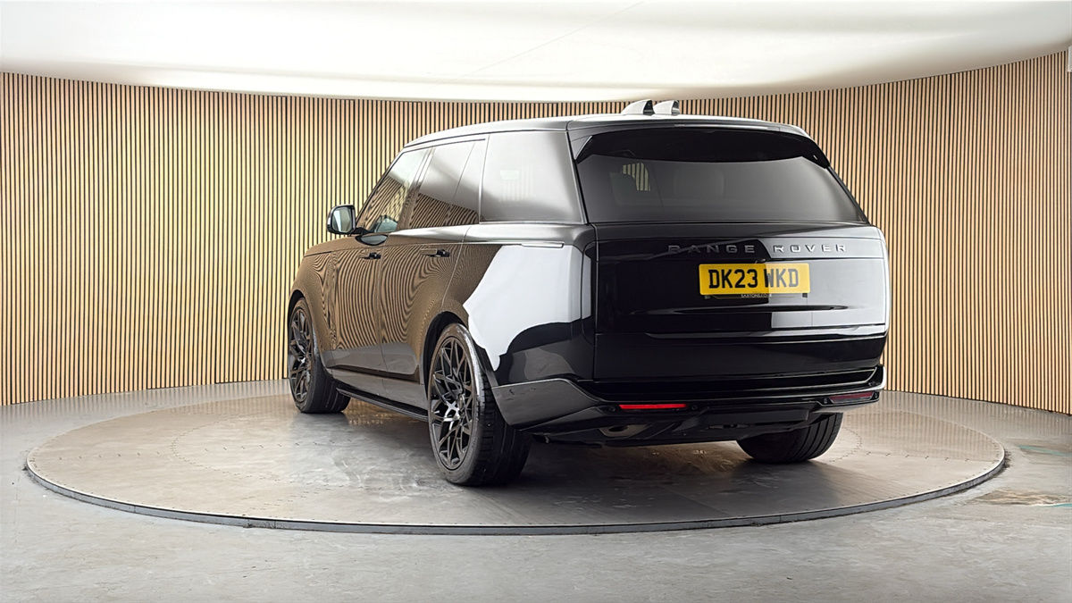 More views of Land Rover Range Rover