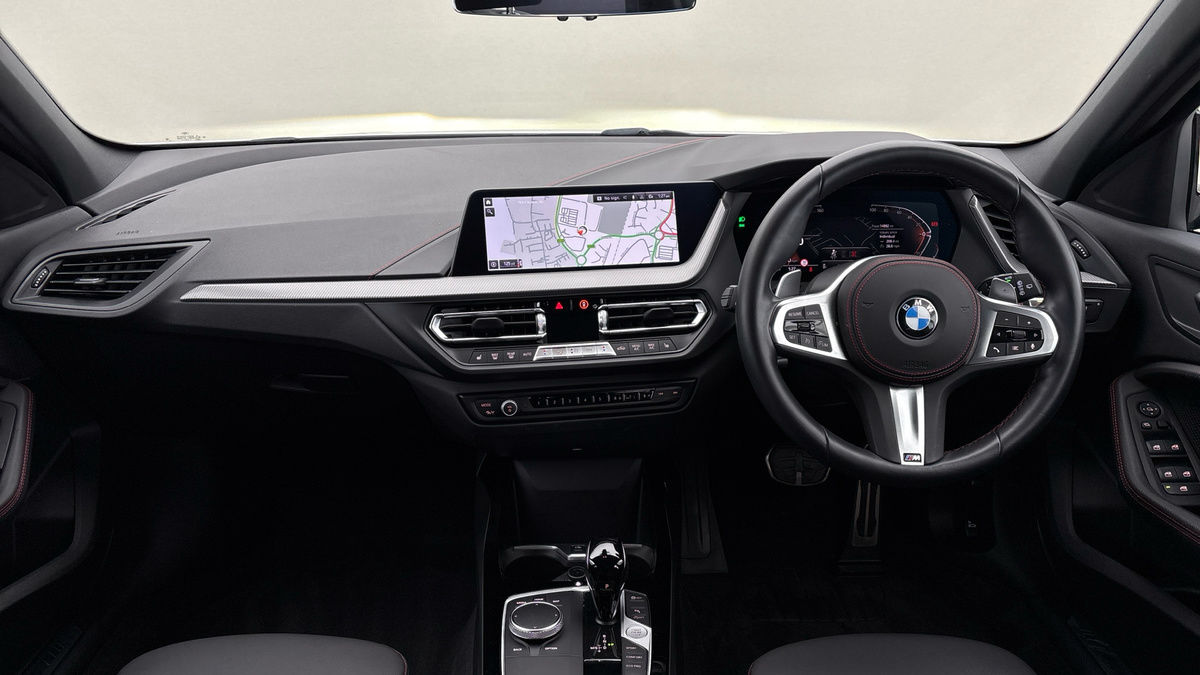 BMW 1 Series Image 12