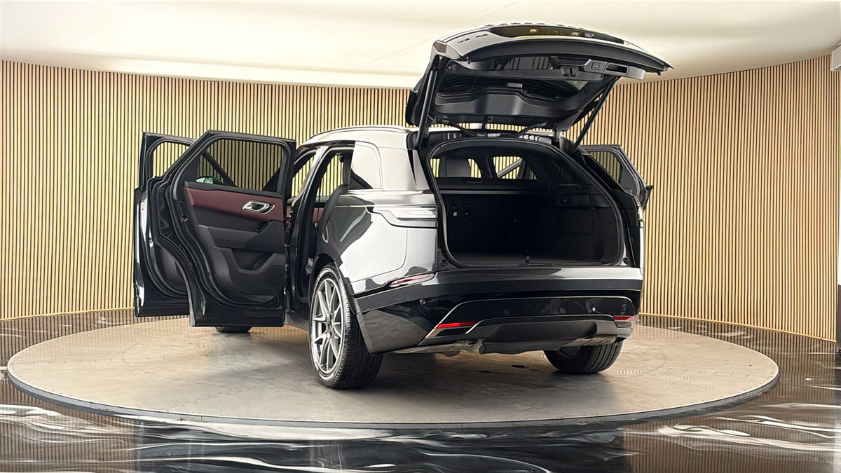 More views of Land Rover Range Rover Velar