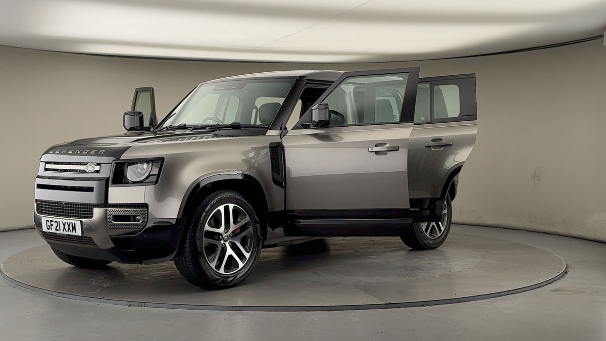 More views of Land Rover Defender 110