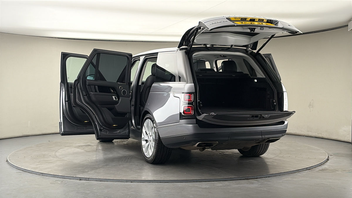 More views of Land Rover Range Rover