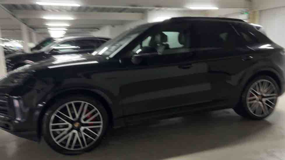 More views of Porsche Cayenne