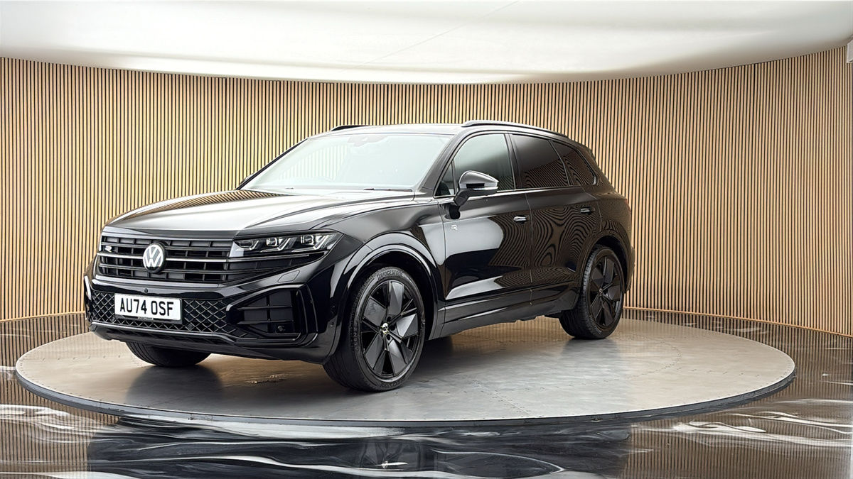 More views of Volkswagen Touareg
