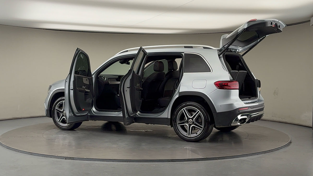 More views of Mercedes-Benz GLB