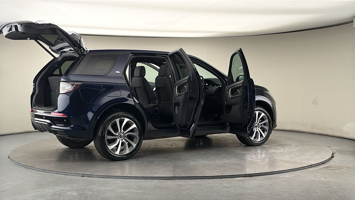 More views of Land Rover Discovery Sport