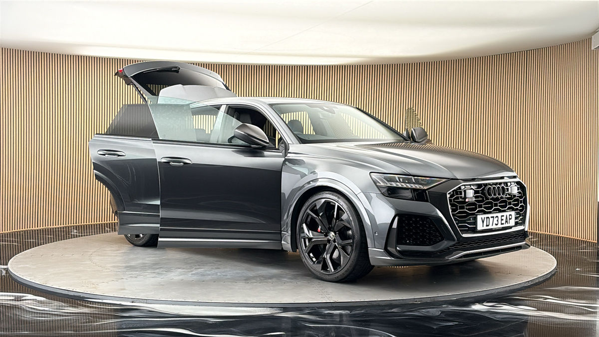 More views of Audi RSQ8