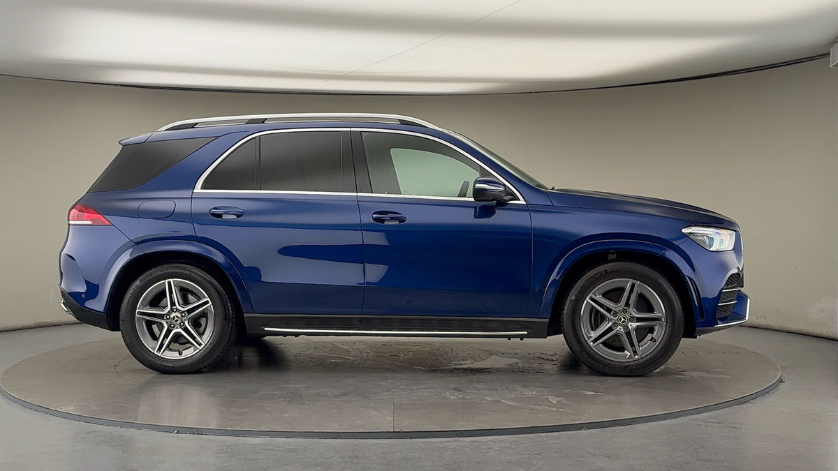 More views of Mercedes-Benz GLE