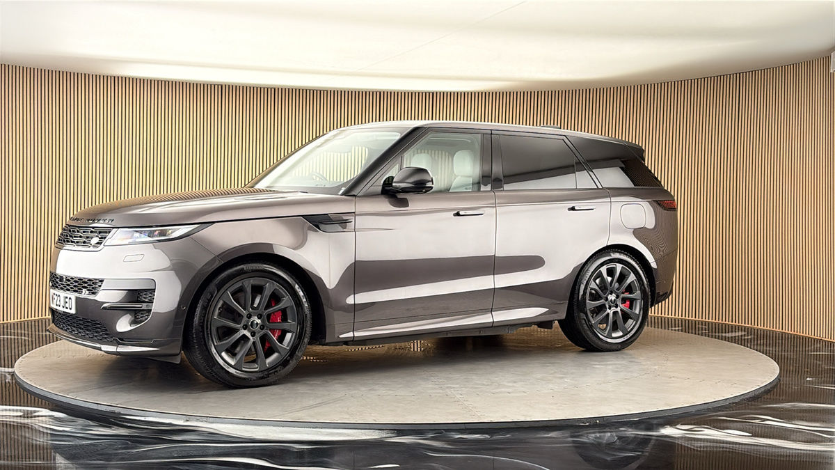 More views of Land Rover Range Rover Sport