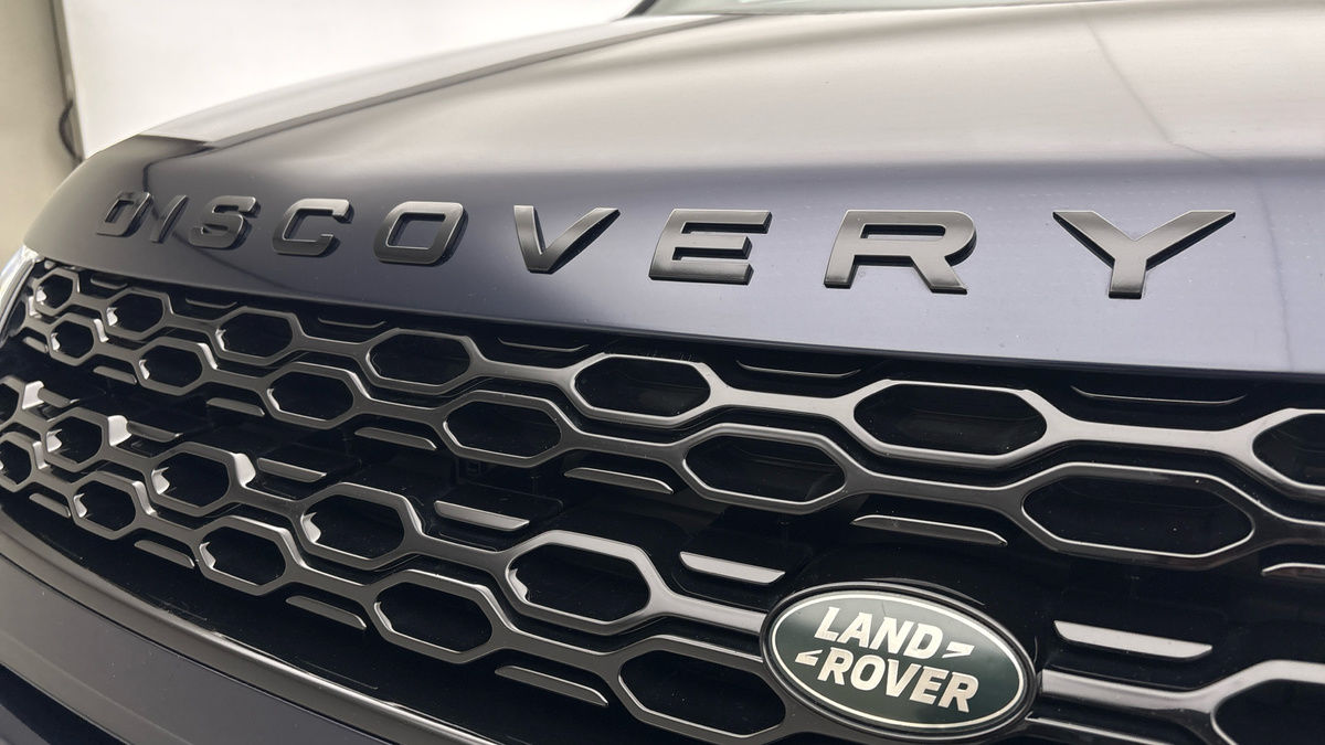 Land Rover Discovery Sport Image 24