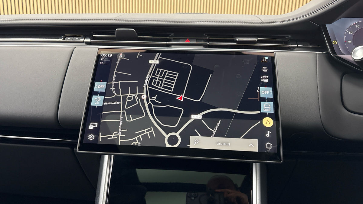 Land Rover Range Rover Image 17