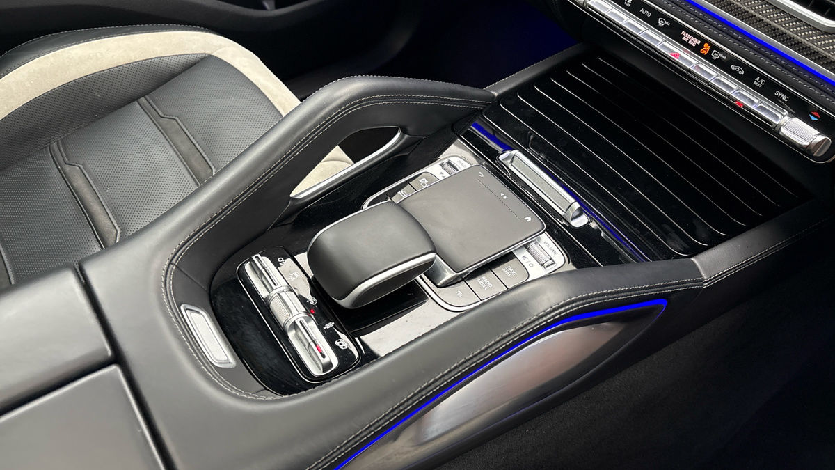 Mercedes-Benz GLE Image 18