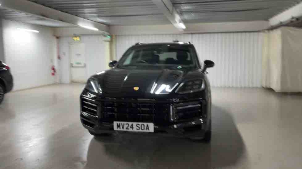 More views of Porsche Cayenne