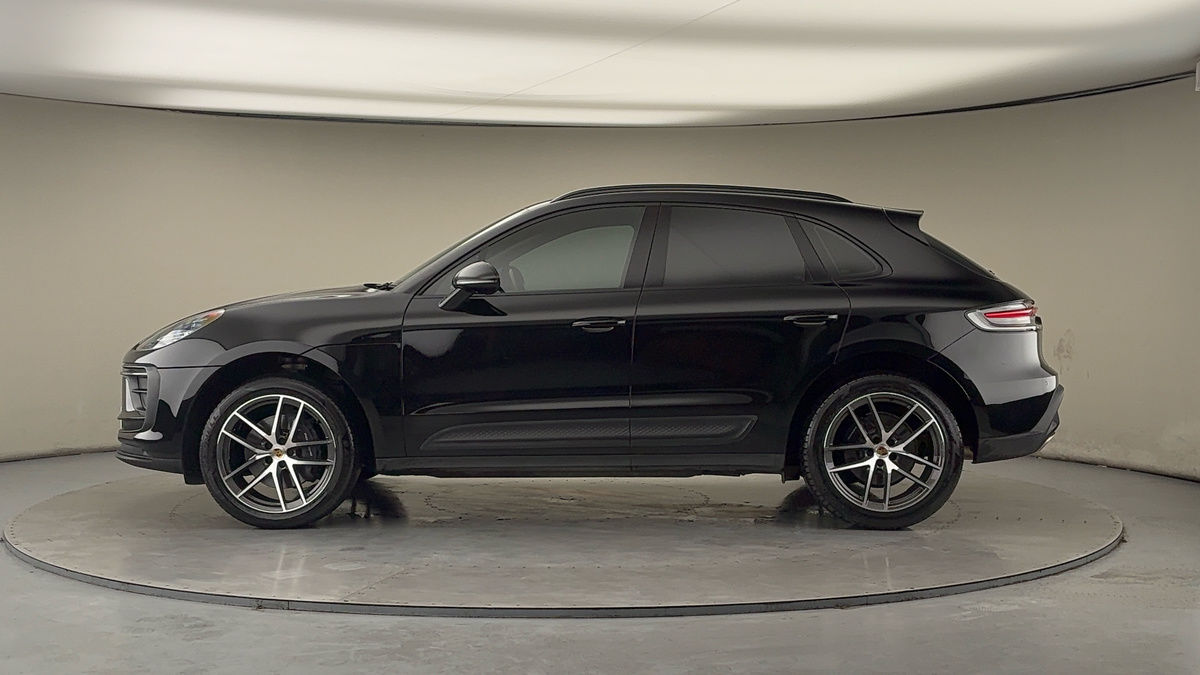 Porsche Macan Image 15
