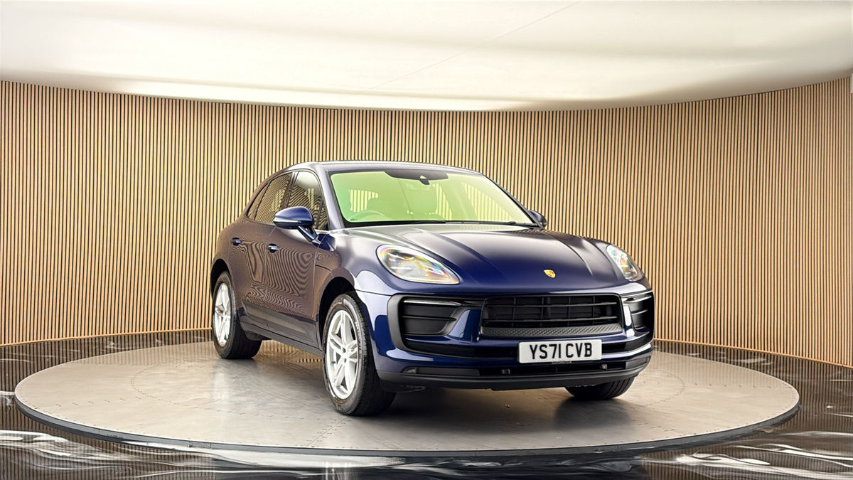 More views of Porsche Macan