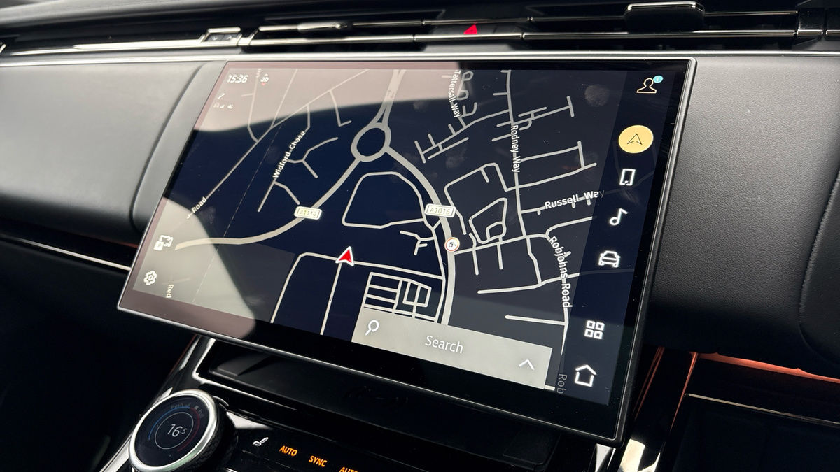 Land Rover Range Rover Sport Image 17