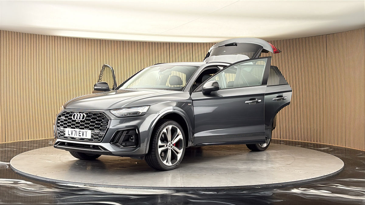 More views of Audi Q5