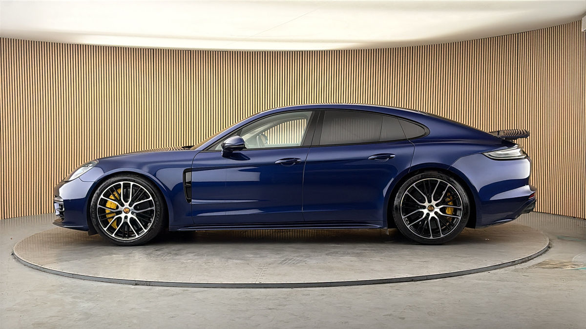 More views of Porsche Panamera