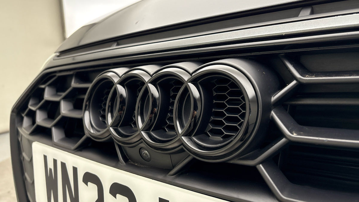 Audi A4 Avant Image 24