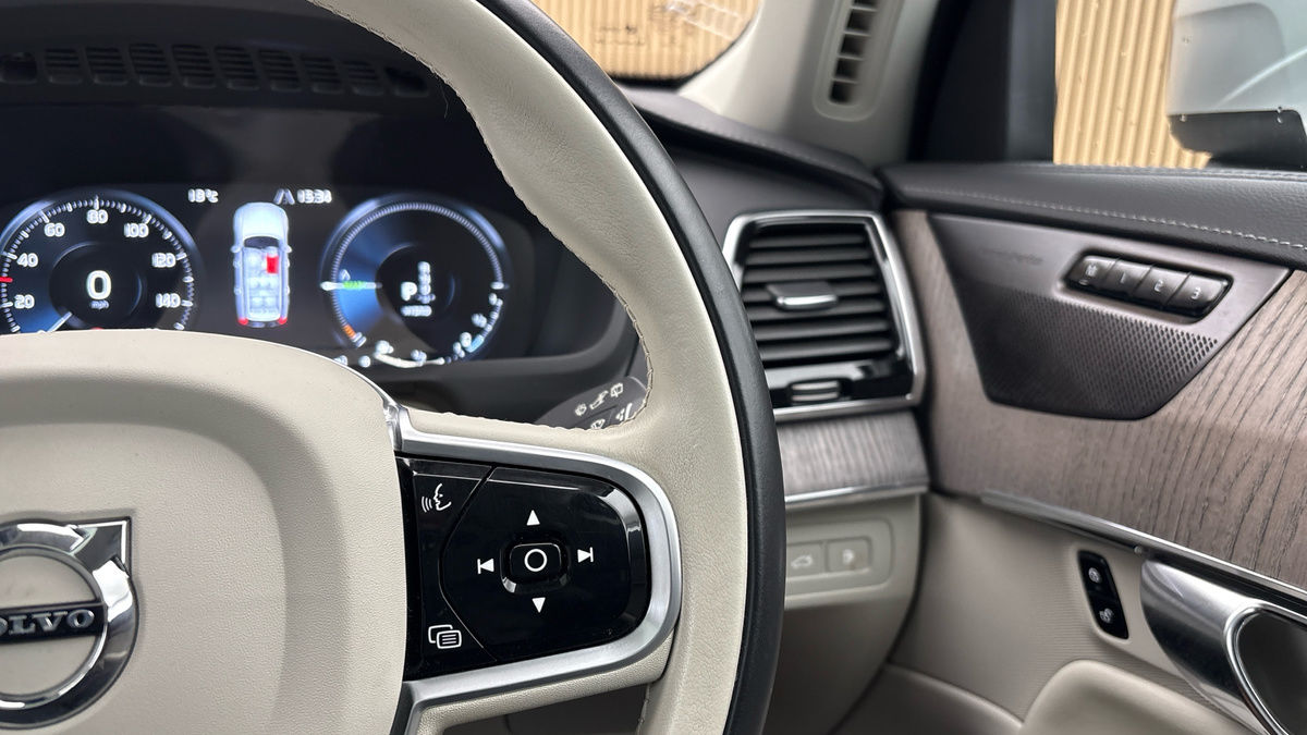 Volvo XC90 Image 14