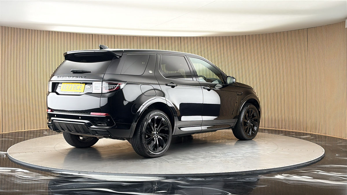 Land Rover Discovery Sport Image 21