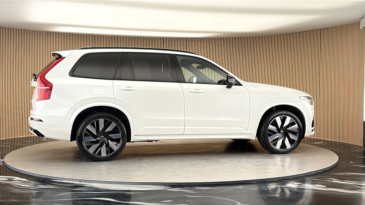 More views of Volvo XC90