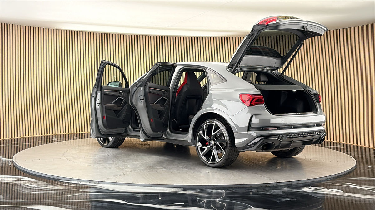 More views of Audi RS Q3