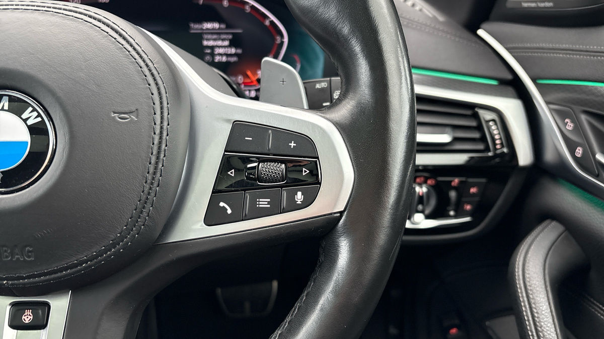BMW 5 Series Image 14