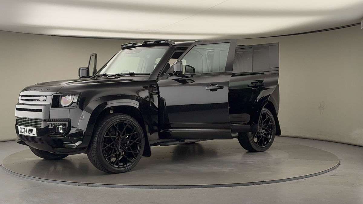 Land Rover Defender 110 Urban Image 22