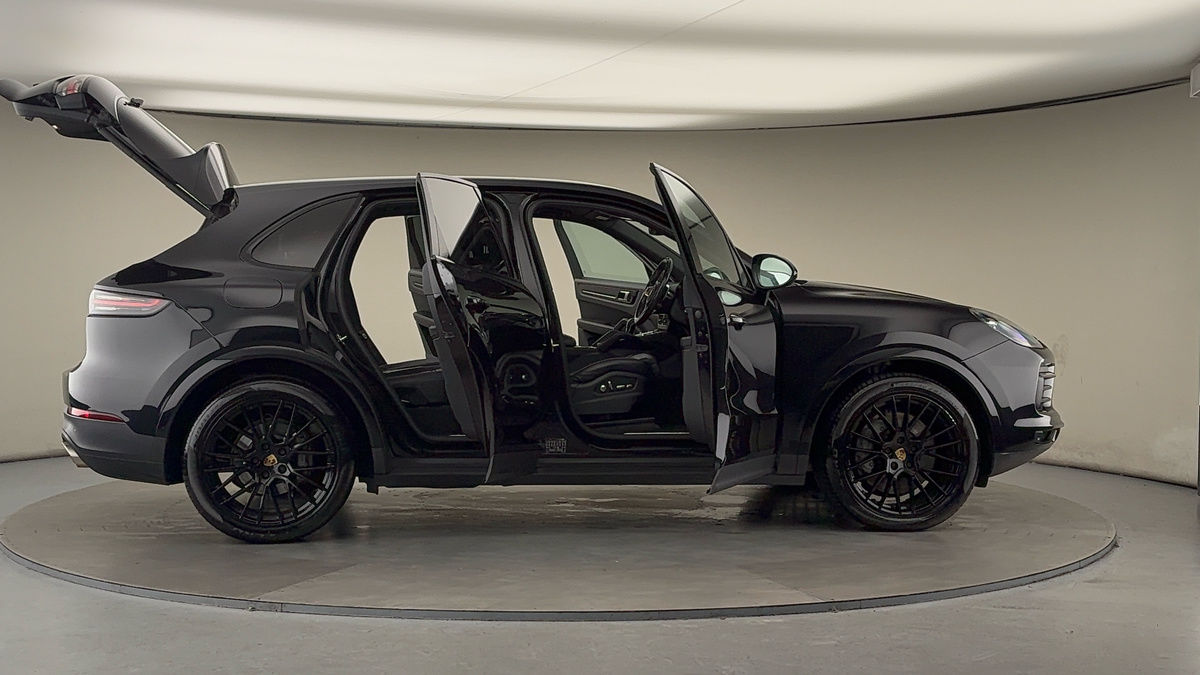 More views of Porsche Cayenne