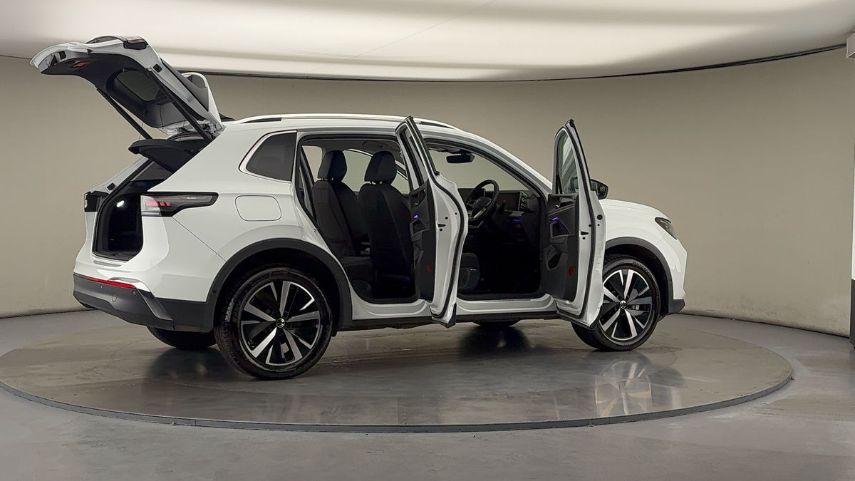 More views of Volkswagen Tiguan