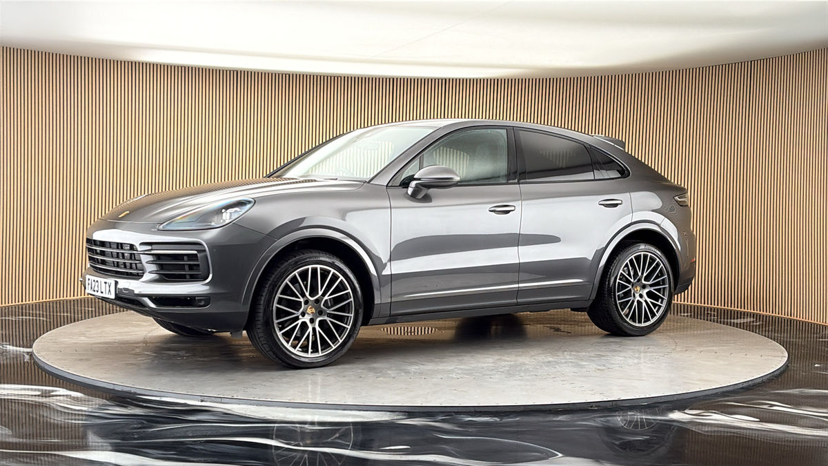 More views of Porsche Cayenne