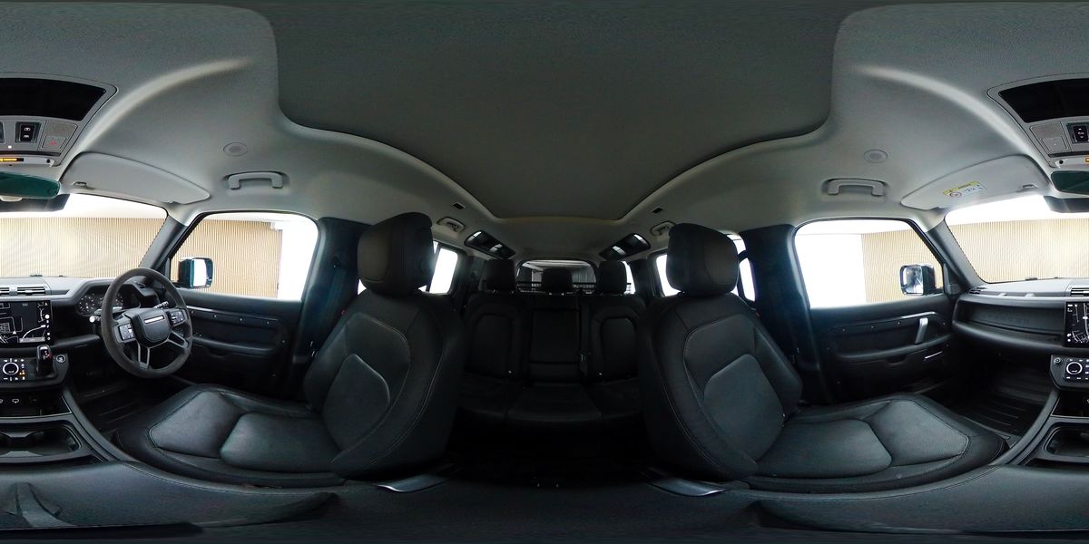More views of Land Rover Defender 110