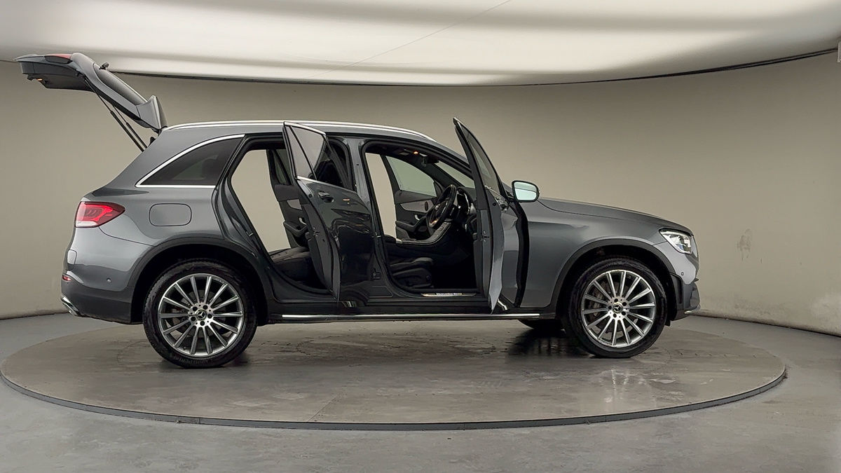 More views of Mercedes-Benz GLC