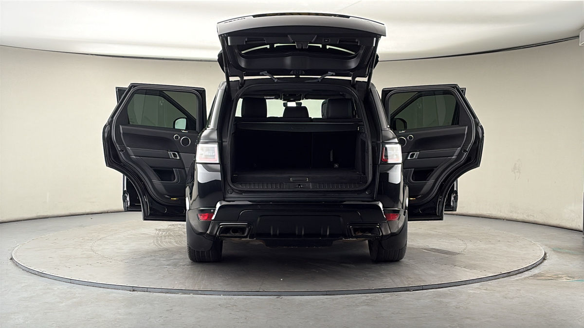 More views of Land Rover Range Rover Sport