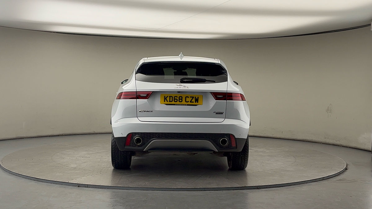 Jaguar E-PACE Image 4